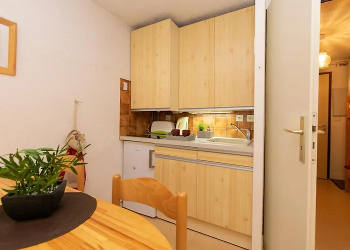 T2 Pour 4 Pers. A Saint-lary Soulan, Prox. Centre Et Telepherique, Balcon, Navette Gratuite - Fr-1-296-281