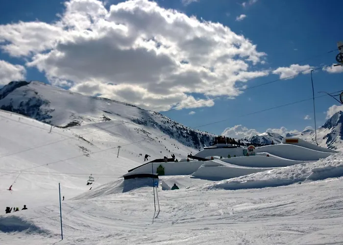 Apartment T2 Pour 4 Pers. A Saint-lary Soulan, Prox. Centre Et Telepherique, Balcon, Navette Gratuite - Fr-1-296-281